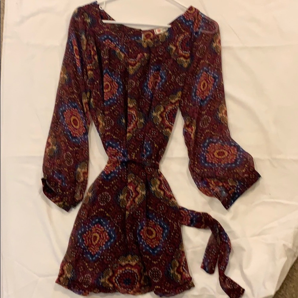 Olsenboye long floral sleeve dress